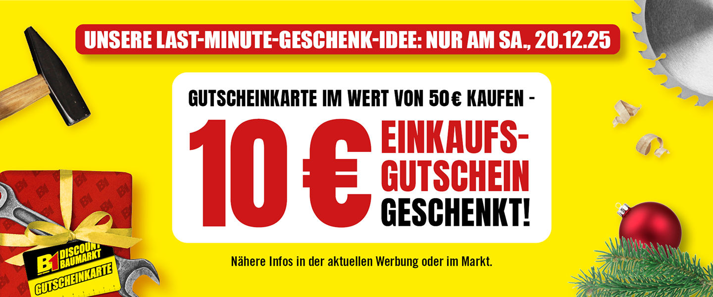 Werbegrafik mit Hinweis auf eine Aktion am Samstag 20.12.25. Beim Kauf einer Gutscheinkarte im Wert von 50 Euro gibt es einen Einkaufs­gutschein über 10 Euro gratis. Gelber Hintergrund, roter Textblock oben, große rote Zahl 10 Euro in der Mitte. Rechts Deko mit Tannenzweig und roter Kugel. Unten mehrere B1-Gutscheinkarten.